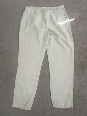 GAP Women’s Light Cream Cropped Chinos